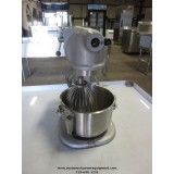 USED HOBART N50 5 QT BOWL LIFT COUNTERTOP MIXER